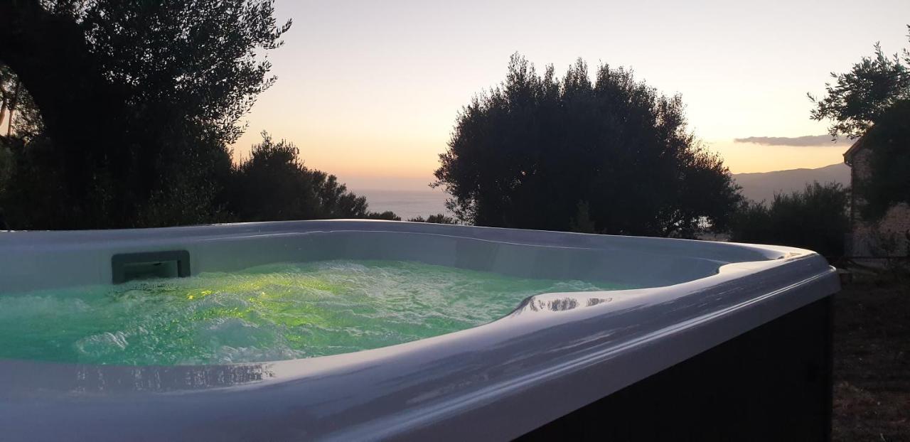 Casolare Cento Ulivi Luxury & Charme Apartment